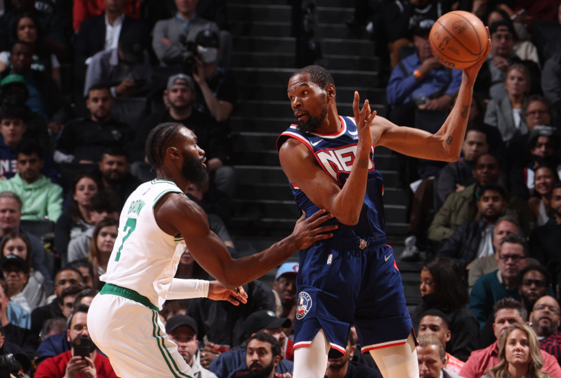 卡马文加：非洲杯我支持安哥拉队，虽然输了第一场但仍有机会（卡马文加力挺安哥拉征战非洲杯：首战失利仍有机会）