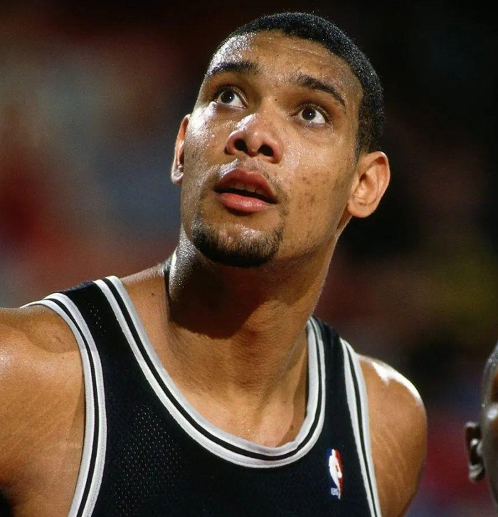 不抢镜，却不可替代（低调不喧哗，却无可替代）