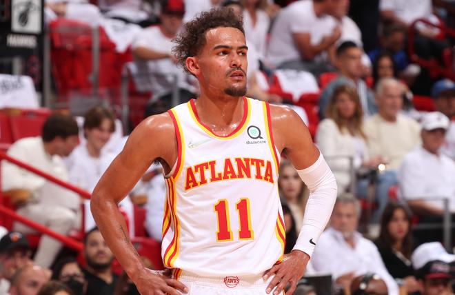 2025年即将进入倒计时，回顾这一年的国际足坛，可谓是星光熠熠！（2025将至，回首这一年国际足坛，群星璀璨！）