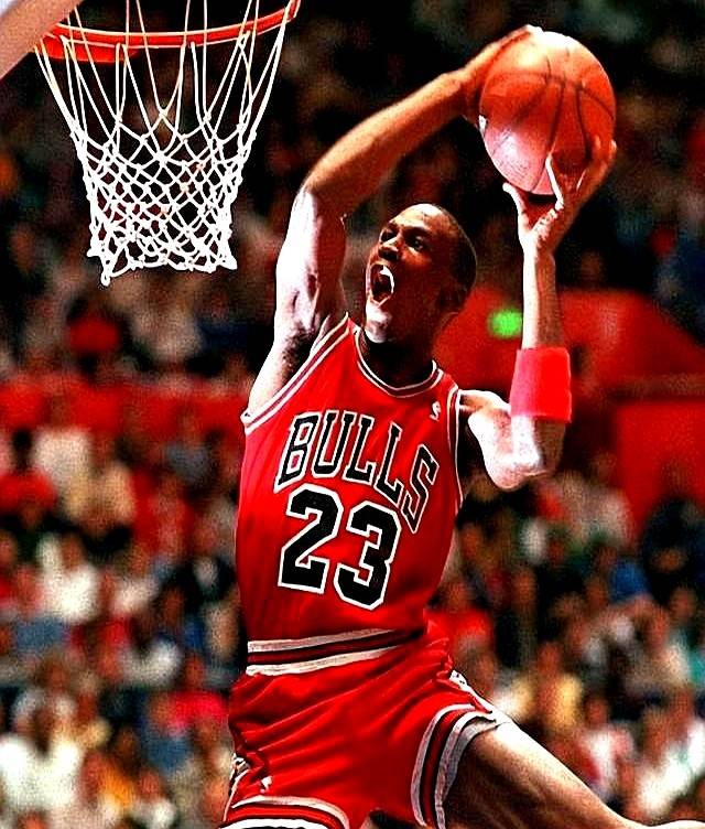 骄傲容易滋生狭隘，亚冠是为国出战，所以这个时候还...（自满易生狭隘，亚冠为国而战，此刻更应…）