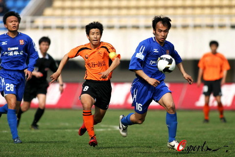 灰熊最新伤病报告：扎克·埃迪等7人缺阵，莫兰特出战成疑（灰熊伤情更新：扎克·埃迪等七人缺席，莫兰特出战成疑）