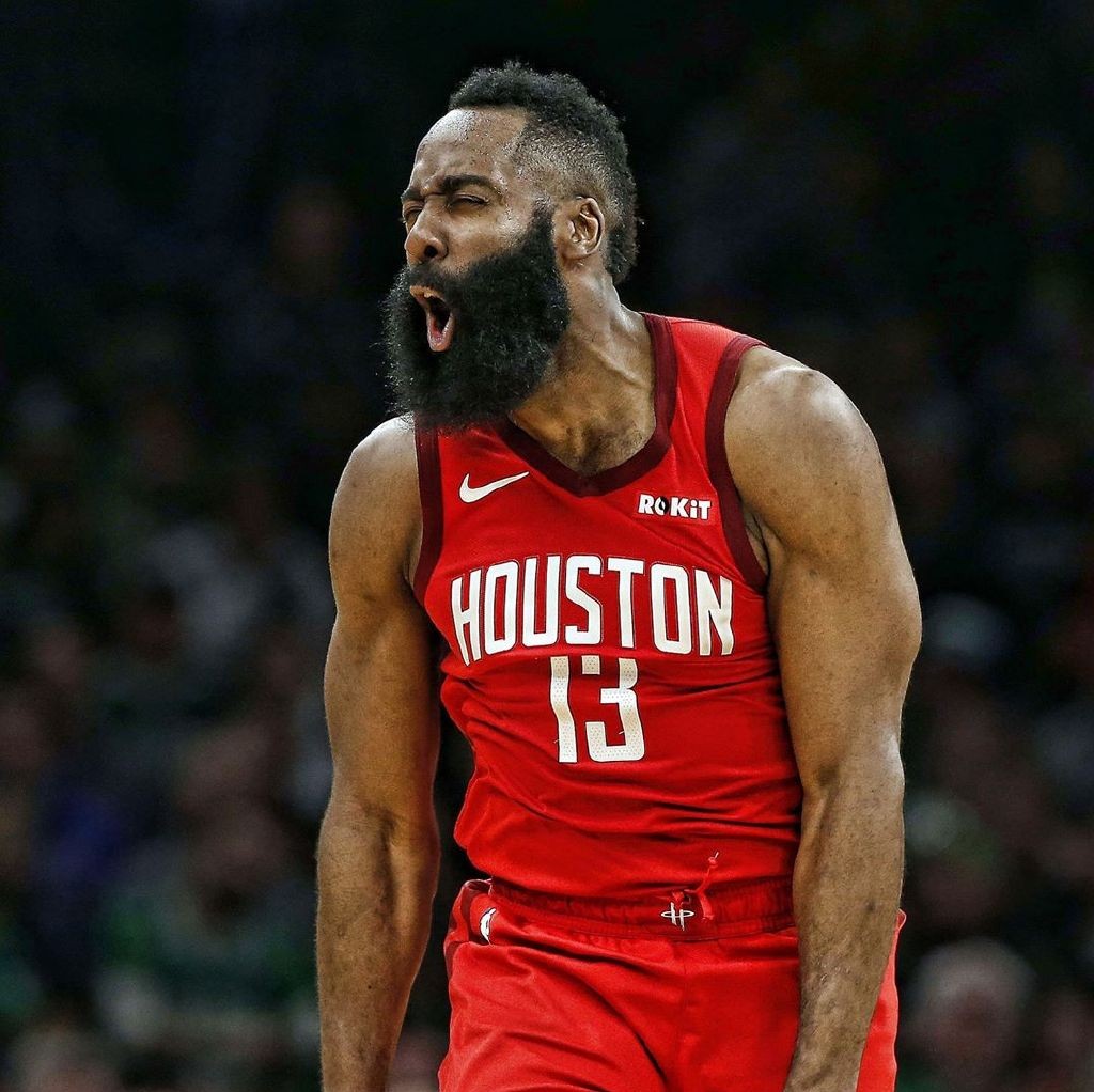 弗拉格兄弟现场助阵，弟弟篮球表现惊艳（弗拉格兄弟现身助威，弟弟篮球大放异彩）