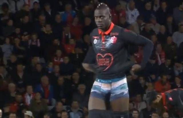 中甲战报：安以恩戴帽，辽宁铁人5-0大胜佛山南狮（中甲速递：安以恩上演帽子戏法，辽宁铁人5比0横扫佛山南狮）