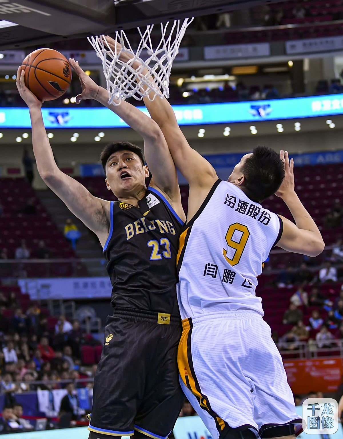 美记：特纳去向成为联盟焦点，雄鹿很可能用库兹马升级阵容（美媒：特纳下家成联盟热点，雄鹿或借库兹马补强阵容）