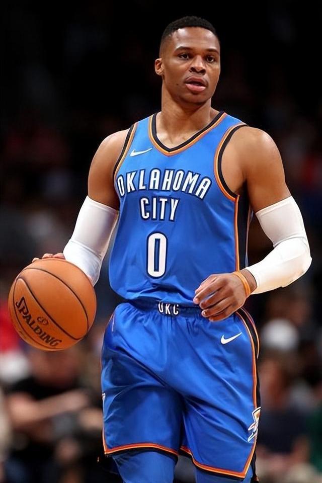 天空：曼联1月不会积极出售齐尔克泽，最近他发挥了一些作用（天空体育：曼联一月无意主动出售齐尔克泽，近期表现有所起色）