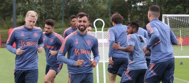 奥格斯堡vs勒沃库森：亚基奇、凯文-施洛特贝克首发，希克、霍夫曼出战（奥格斯堡战勒沃库森：亚基奇、凯文-施洛特贝克先发，希克、霍夫曼登场）