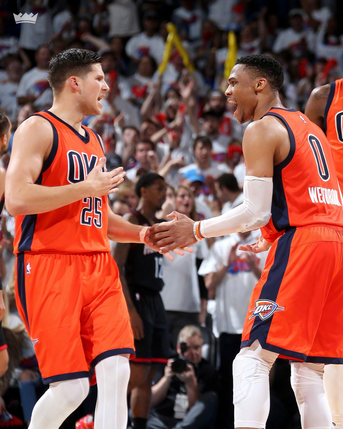 TA：利物浦担心伊萨克腿部遭受严重伤势，在等待核磁扫描结果（TA：利物浦忧伊萨克腿伤或重，正等MRI结果）