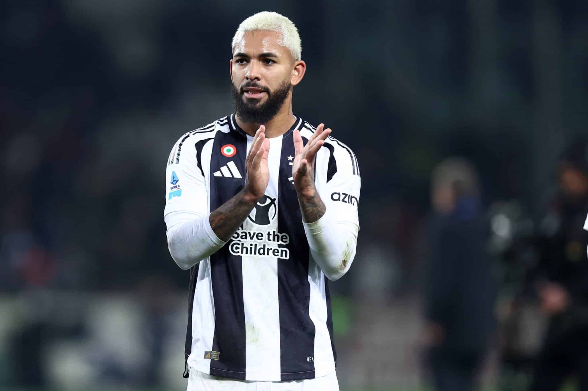 吉罗纳门将危机！利瓦科维奇欲离队 两大门神成替补目标（吉罗纳门线告急：利瓦科维奇寻求离队，俱乐部锁定两名门将补强）