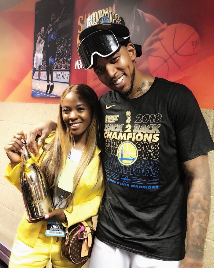 534场，诺伊尔追平伊梅尔并列德甲门将历史出场榜第二位（德甲门将出场榜：诺伊尔534场追平伊梅尔，并列历史第二）