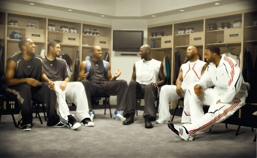 疯狂的足球：米兰门神迈尼昂的盘带合集（足坛狂潮：AC米兰门将迈尼昂盘带集锦）