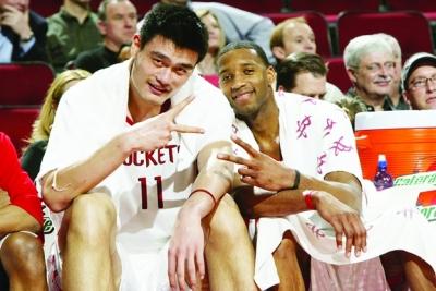 利物浦边路冲击力惊人（利物浦边路杀伤力十足）