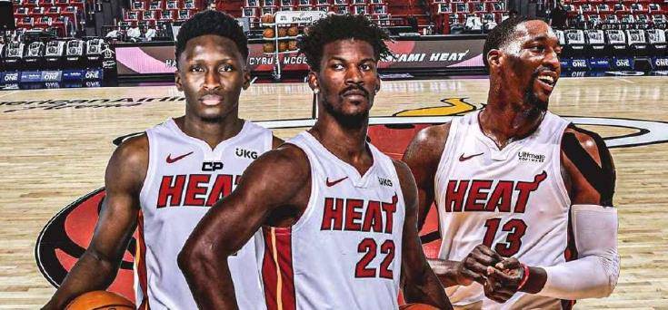 爷青回，维耶里社媒晒与大罗、巴乔、托蒂、卡纳瓦罗等人合照（回忆杀！维耶里社媒晒与罗纳尔多、巴乔、托蒂、卡纳瓦罗等传奇合影）