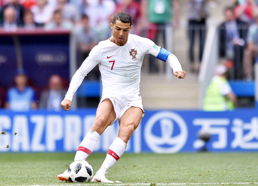 克瓦拉茨赫利亚激活巴黎圣日耳曼：大胜雷恩找回法甲节奏（克瓦拉茨赫利亚领衔爆发，巴黎圣日耳曼痛击雷恩重拾法甲感觉）