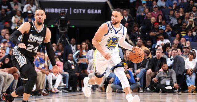 篮球巨星的失误之夜：约基奇表现失常（约基奇失误频发之夜：巨星状态低迷）