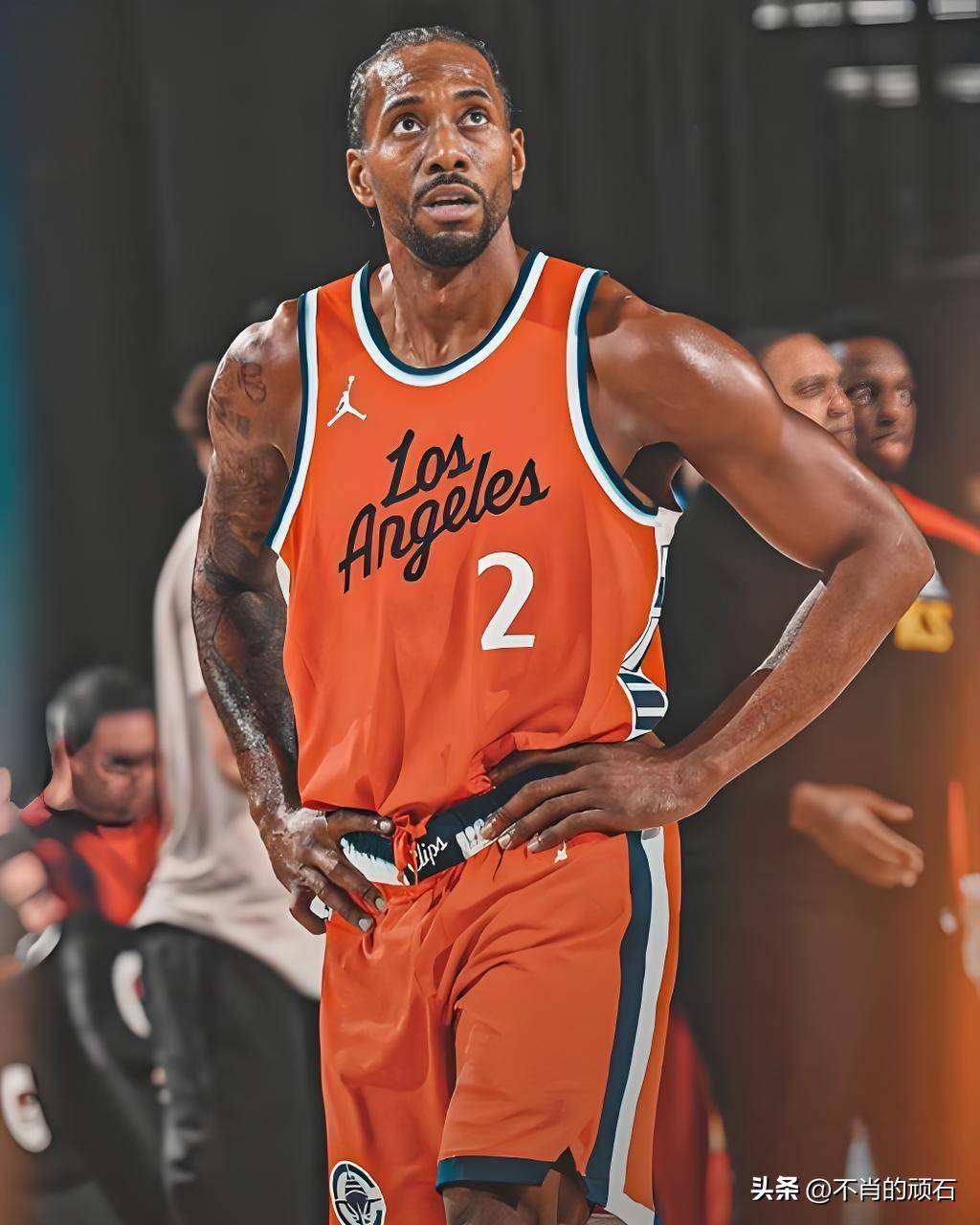 那不勒斯官方：强烈谴责阿莱格里多次辱骂我方工作人员的行为（那不勒斯官方通报：严正谴责阿莱格里屡次辱骂我方工作人员）