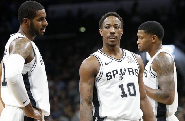 🎮K杯战报：T1决胜局落后7K翻盘，让二追三逆转DK挺进决赛（K杯速报：T1让二追三，决胜局7K劣势完成翻盘，击败DK挺进决赛）