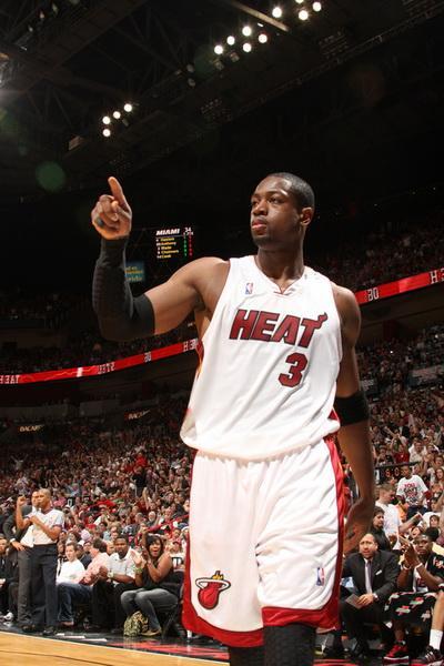 俄勒冈大学主帅：林葳进攻表现不错，但防守端仍然是漏洞（俄勒冈大学主教练评价林葳：进攻亮眼，防守仍是短板）