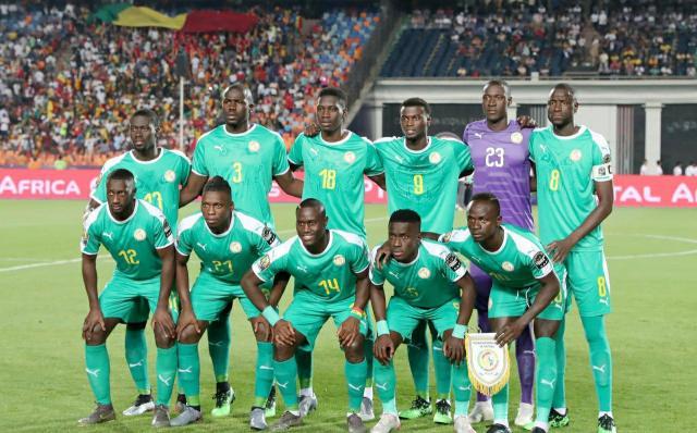 区域防守与人盯人差在哪？（区域联防与盯人防守有哪些区别？）