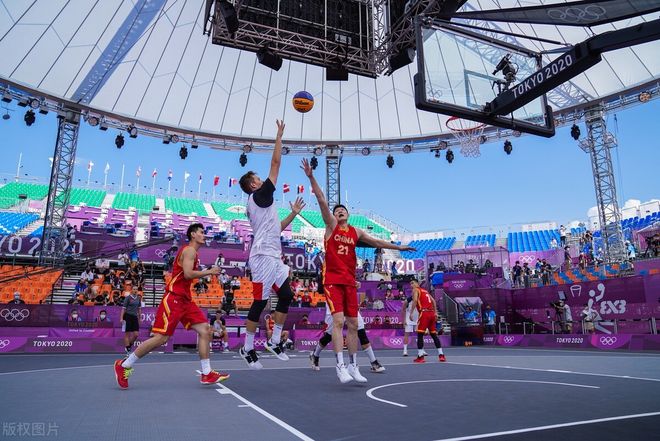 官方：毕尔巴鄂竞技前锋桑纳迪接受了右膝半月板手术（官宣：毕尔巴鄂竞技前锋桑纳迪完成右膝半月板手术）