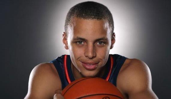 今日亚泰降级，而昨日以亚泰梯队为班底的泰州队夺得苏超冠军（冰火两重天：亚泰今日降级，昨日由亚泰梯队为班底的泰州队加冕苏超冠军）