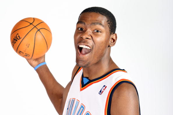 欧冠精彩进球回顾：梅西助攻集锦,（欧冠进球精彩回放：梅西助攻高光集锦）